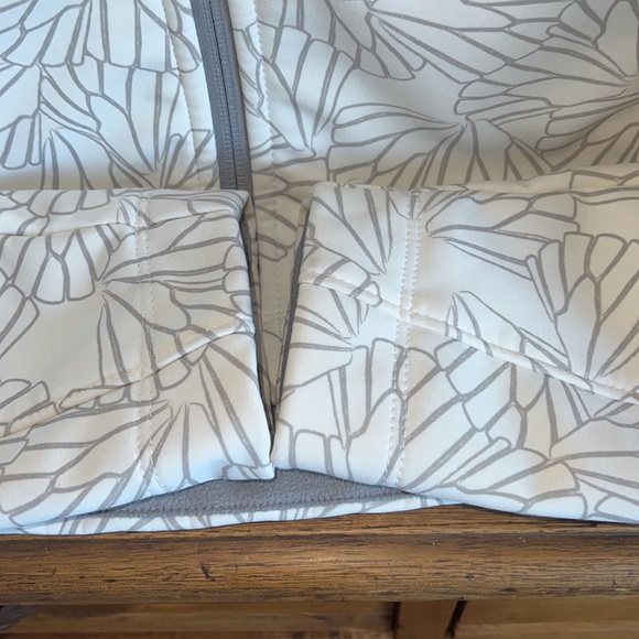 The North Face Womenswear Jacket🔥2X Host Pick💥 - Picture 15 of 16